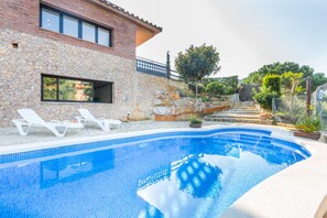 Villa | 4 bedrooms - Ponent in Lloret de Mar (Lloret de Mar)