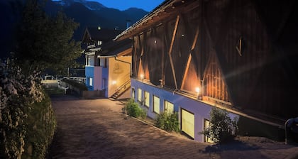 Posthof - Alpine Living Apartment Nidum