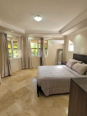 Room - 2-bedroom apartment in charming Saint Peter with AC (Saint Peter)