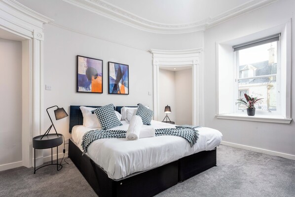 2 chambres, fer et planche à repasser, Wi-Fi gratuit