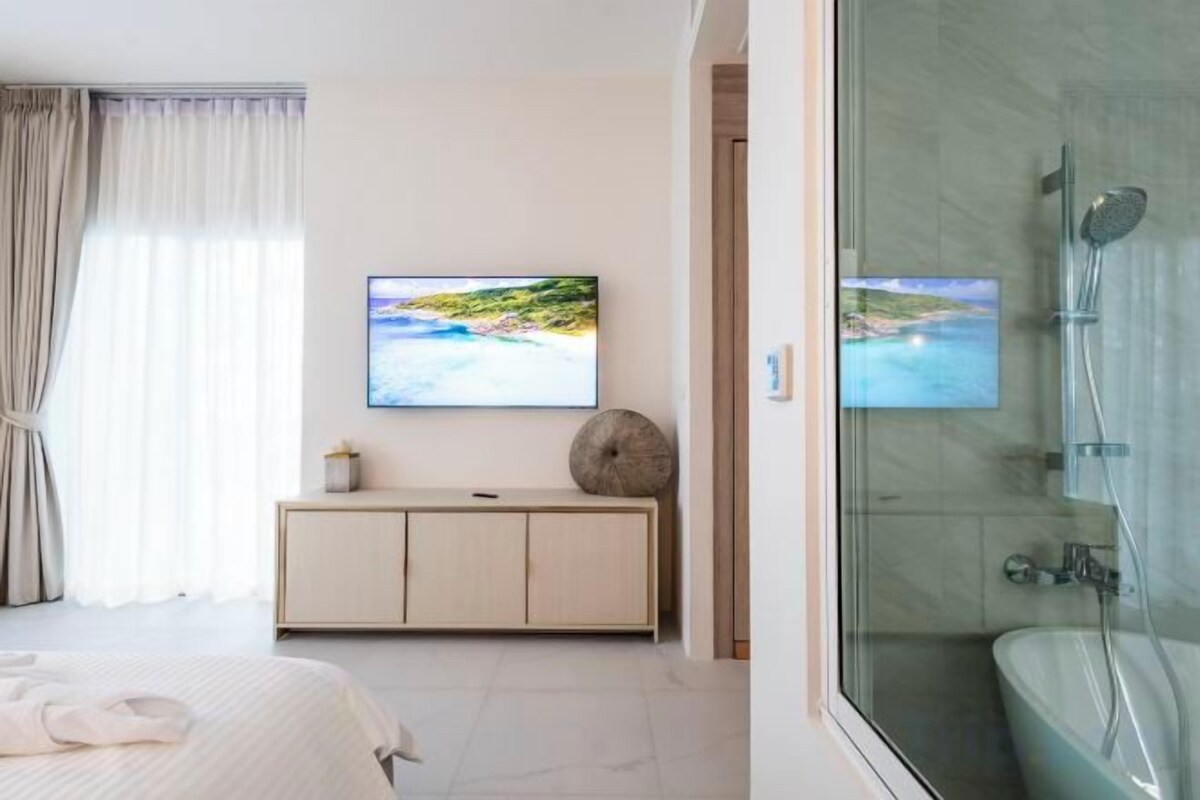 In-room safe, blackout drapes, iron/ironing board, WiFi (free)