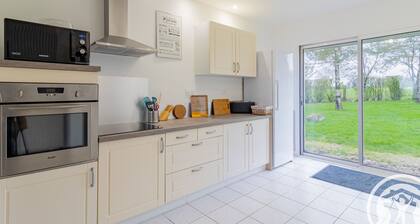 Large family cottage near Puy du Fou, wifi, pets allowed, garden