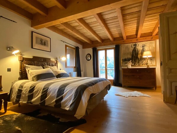 5 bedrooms, free WiFi