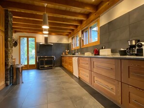 Fridge, microwave, dishwasher