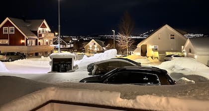 Kvaloysletta - 2 Bed Apartment - Free Parking