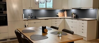 Kvaloysletta - 2 Bed Apartment - Free Parking