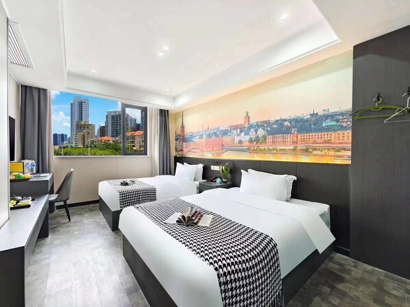 Economy Double or Twin Room | Desk, laptop workspace, free WiFi