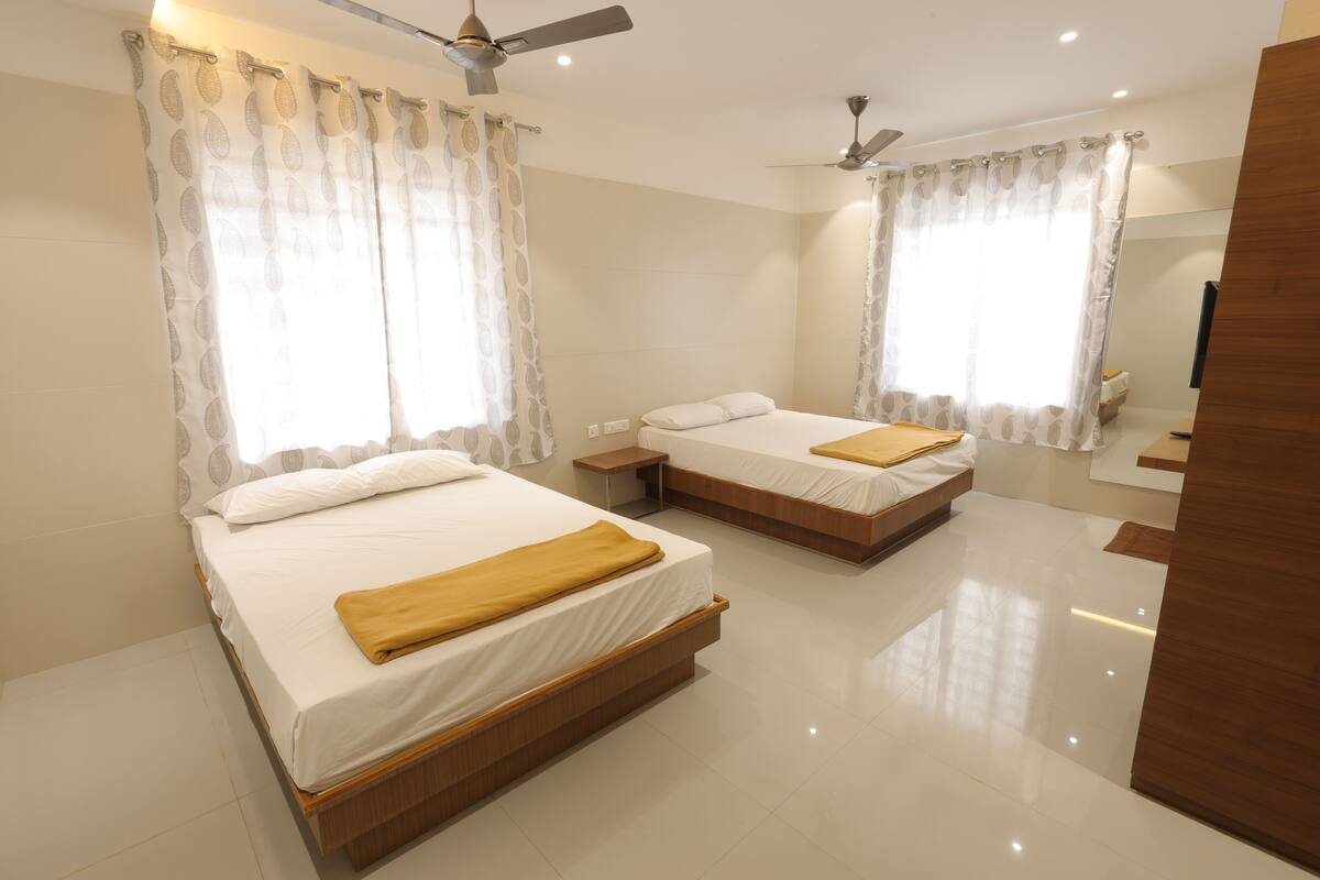 1 bedroom, iron/ironing board, free WiFi