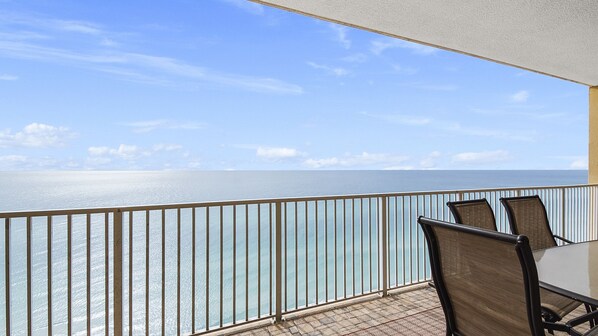 Property grounds - Unit 1501 (2br2ba) Oceanfront -Snowbirds Welcome Dec to March 30 days min 50%off (Panama City Beach)