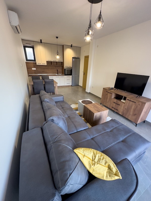 Télévision à écran plat