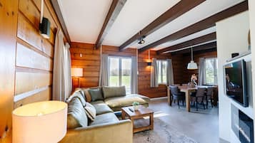 Smart TV, books, stereo