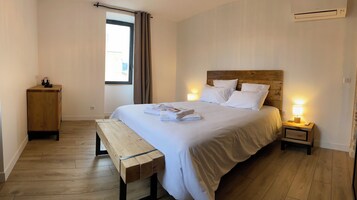 Sistema de insonorización, wifi gratis y ropa de cama 