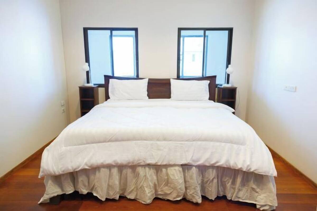 1 bedroom, minibar, in-room safe, blackout curtains