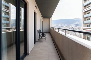 Property grounds - GG Home – Stunning 3BR on 16th Floor with Views (T'bilisi)