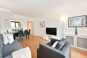 House - Cromwell Style II - 353pw (London)