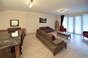 Smart TV, printers - OZERLER RESIDENCE (Akyazı)