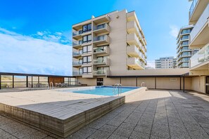 屋内プール