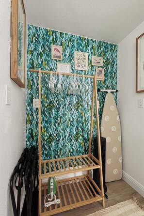 Interior - Homey Downstairs Studio Near Downtown and the River (Sacramento)