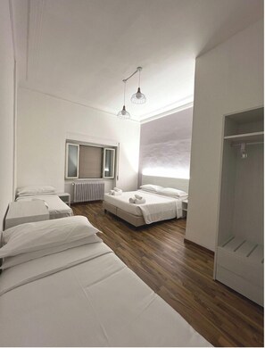 Standard Triple Room | 1 bedroom, Tempur-Pedic beds, desk, bed sheets