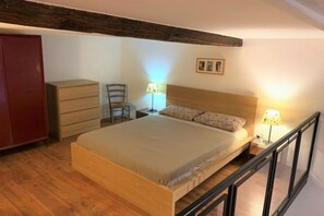 1 bedroom, iron/ironing board, WiFi, bed sheets - Pantheon bureau house in the heart of Rome (Roma)