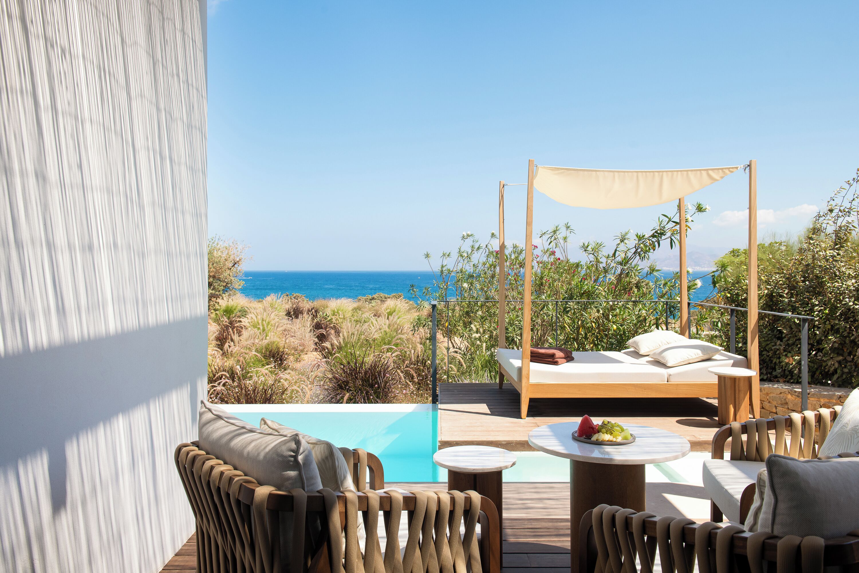 Vione Suite With Private pool &  Sea View | Vue de la chambre