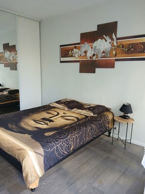 2 Schlafzimmer, Bügeleisen/Bügelbrett, Reisekinderbett, WLAN