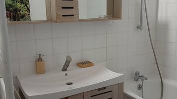 Towels, toilet paper