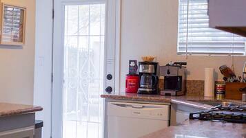 House | 4 bedrooms, Internet