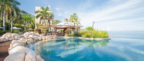 Piscine extérieure, piscine chauffée