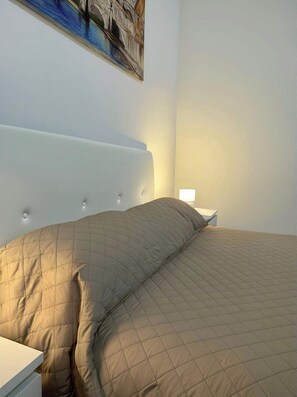 1 quarto, ferros/tábuas de passar roupa, Wi-Fi, roupa de cama
