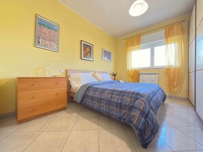 3 多间卧室、WiFi、床单