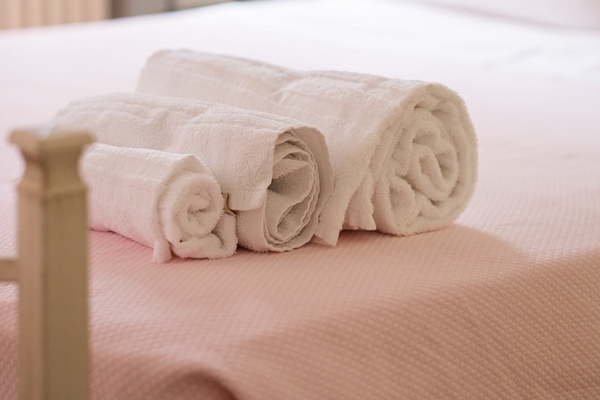 1 camera, ferro/asse da stiro, Wi-Fi, lenzuola