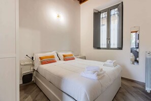 1 soverom, strykejern/-brett, wi-fi og sengetøy