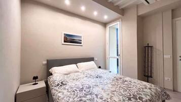 1 camera, ferro/asse da stiro, Wi-Fi, lenzuola