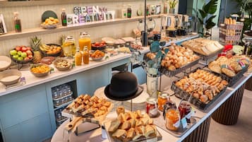 Daily buffet breakfast for a fee