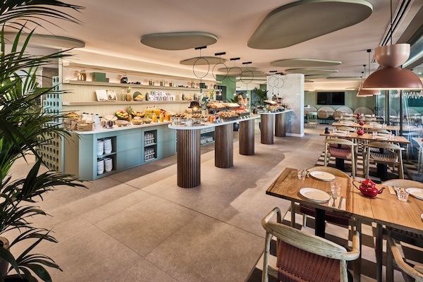 Desayuno buffet todos los días (con cargo)