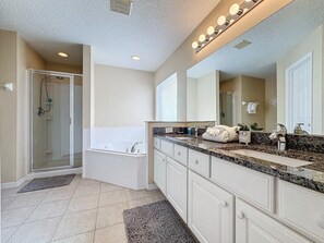 Villa, 4 Schlafzimmer | Badezimmer