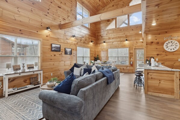 Cabin, 2 Bedrooms | Living area | Smart TV