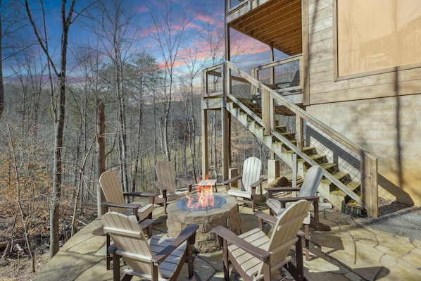 Cabin, 2 Bedrooms | Property grounds