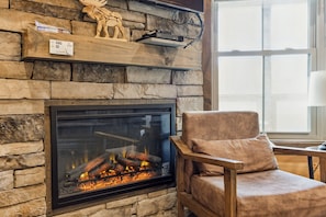 Cabin, 5 Bedrooms | Interior - Eden Of The Smokies 5 Bedroom Cabin (Sevierville)