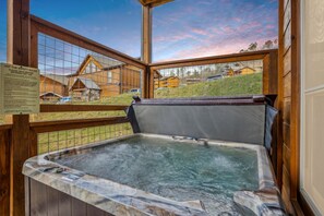 Cabin, 5 Bedrooms | Indoor spa tub - Eden Of The Smokies 5 Bedroom Cabin (Sevierville)