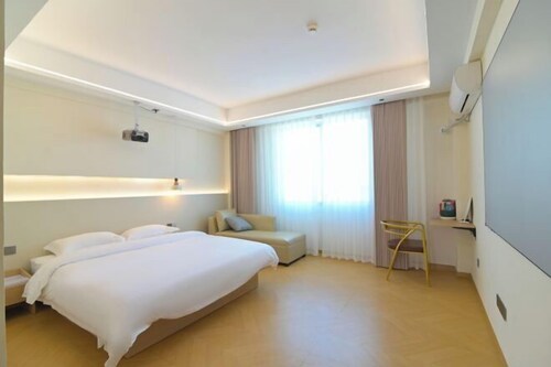 Dongshan Island Haichao Hotel (Nanmenwan Branch)