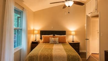 3 bedrooms, WiFi (free), bed sheets