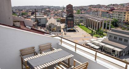 4B2 approved brand new terrace flat with AC in Center