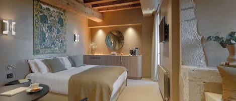 Suite Acanthe, Grenier à sel de Pérouges