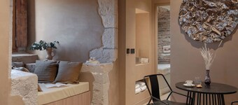 MiHotel - Cité Médiévale de Pérouges