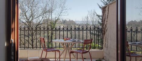 Suite Luxe Duchesse, Grenier à sel de Pérouges | Terraço/pátio