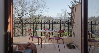 MiHotel - Cité Médiévale de Pérouges