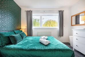 2 Schlafzimmer, Bügeleisen/Bügelbrett, WLAN, Bettwäsche