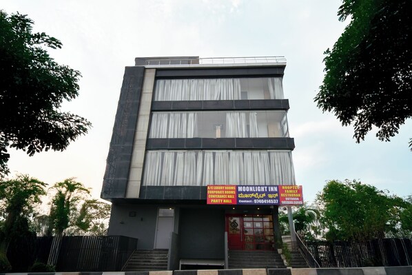 Front of property - Moonlight Inn (Bengaluru)